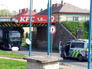 Řidičům dělá problém i viadukt v ulici 5. května v Klatovech