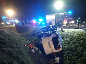 Střet dodávky s osobákem si vyžádal deset zraněných osob včetně čtyř dětí