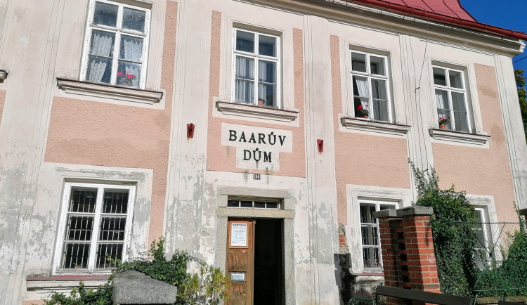 Chodské Klenčí chystá rekonstrukci Muzea Jindřicha Šimona Baara. Jeho sbírky shromáždil slavný spisovatel