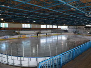 Město Rokycany bude opravovat bazén i zimní stadion. Plánuje také zvýšit cenu za vstupné na svých sportovištích