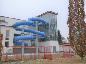 Město Rokycany bude opravovat bazén i zimní stadion. Plánuje také zvýšit cenu za vstupné na svých sportovištích