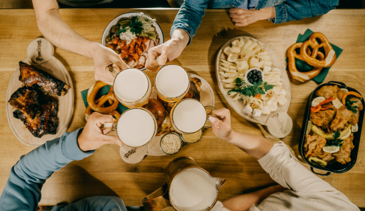 Plzeňský Prazdroj zve na tradiční zabijačku do Hospody Na Spilce nebo na první pivovarský brunch