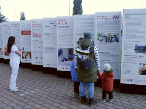 Putovní výstava má podpořit očkování veřejnosti proti onemocnění covid -19