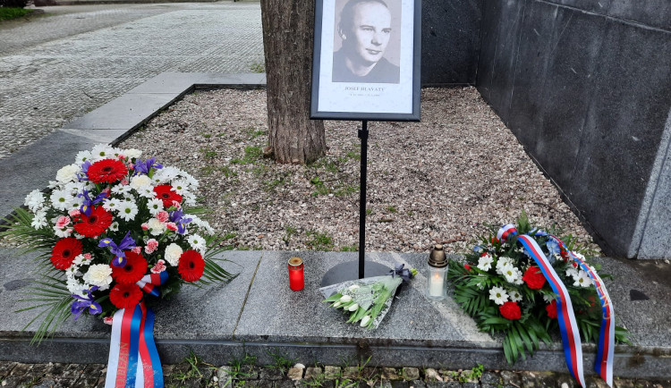 Polil se petrolejem a zapálil, Plzeňan Josef Hlavatý takto vyjádřil před 54 lety nesouhlas s okupací Československa