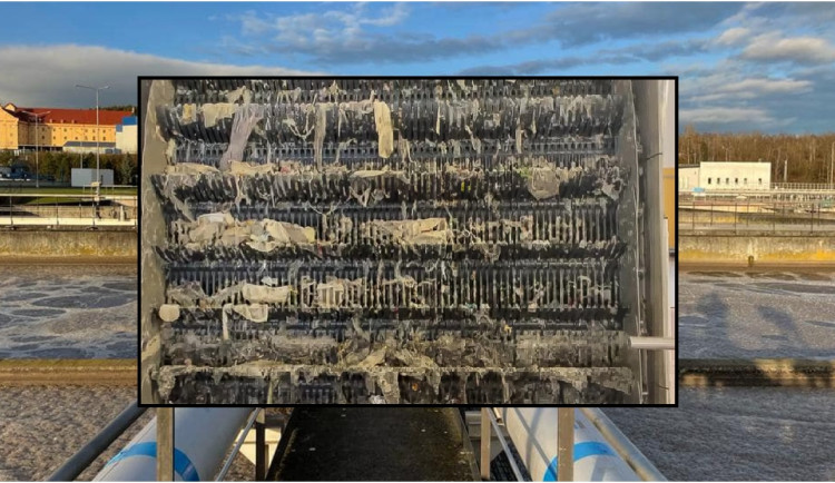 Šokující video z čističky ukazuje, co všechno lidé splachují do odpadu. Jde o tuny použitých kondomů a ubrousky