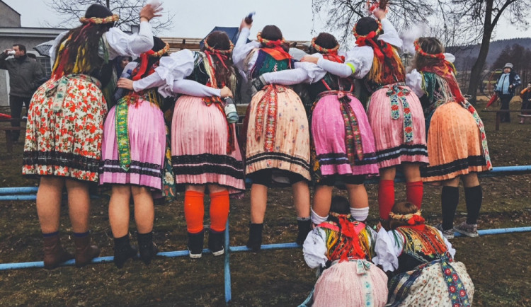 Chodskými vesnicemi konečně projdou po dvouleté covidové pauze plnohodnotné masopustní průvody