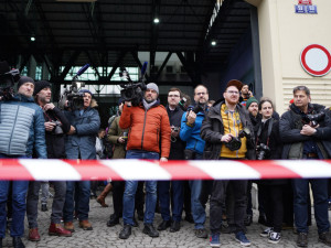 Začalo sčítání hlasů. Jméno nového prezidenta bude známé dnes odpoledne