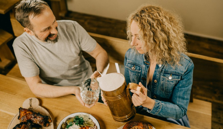 Plzeňský Prazdroj zve na pětichodové menu sestavené dvojicí špičkových šéfkuchařů nebo na pivovarský brunch