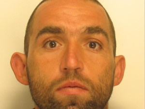 Policisté pátrají po svědcích, kteří znali tohoto muže a mohli by poskytnout informace o jeho posledních dnech, kdy byl ještě naživu