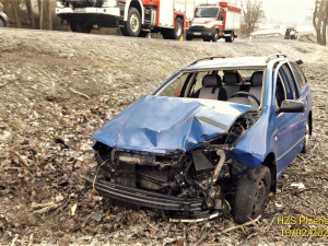 Při druhé nehodě se vážně zranila dvacetiletá žena