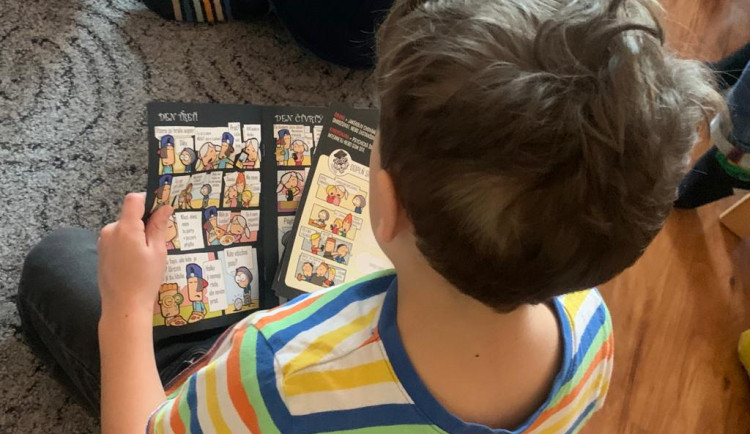 Hrdinka kresleného komiksu Lucka radí dětem, jak se postavit šikaně