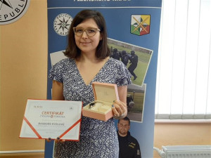 Za pomoc při pátrání po ztraceném tříletém chlapci získala Barbora Rýdlová ocenění Ztracená pomněnka