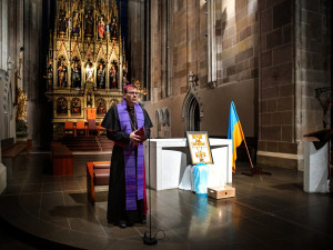 V plzeňské katedrále zazní modlitba za Ukrajinu, příchozí mohou zapálit svíčku a přispět do sbírky