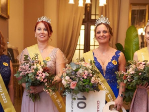 Sestřička z Domažlické nemocnice Jana Hlaváčová obsadila třetí místo v soutěži Sestra sympatie