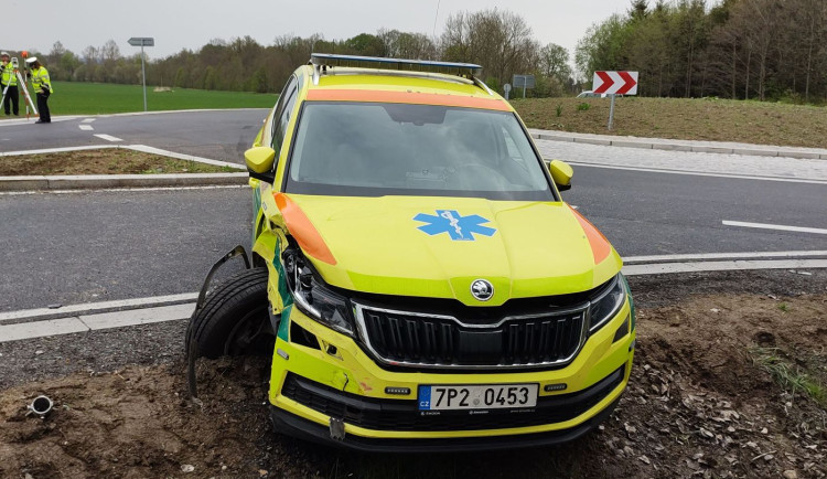 Takto dopadlo po havárii vozidlo záchranáře