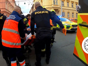 VIDEO: Zraněnému motorkáři poskytli první pomoc policisté z nedávno zavedené pořádkové jednotky