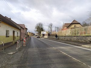 Řidiče čekají na hlavním tahu z Plzně na Tábor dopravní omezení, projedou kyvadlově