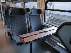 Po železničních tratích v Plzeňském kraji bude jezdit 10 nových vlaků RegioFox s motory Rolls-Royce