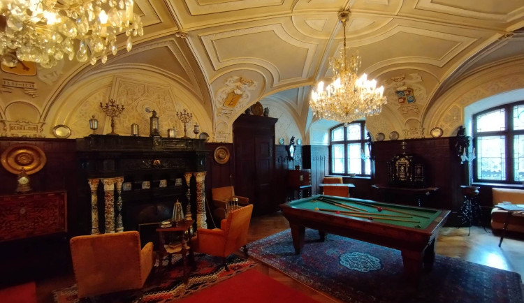 Zámek Frýdlant letos nově zavede návštěvníky do doby První republiky