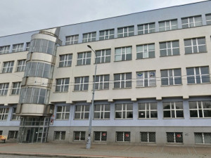 Univerzita prodá ikonickou budovu bývalého ředitelství plzeňské Škody