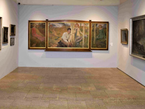 Galerie v Plzni prezentuje nejlepší výtvarná díla ze své slavné sbírky. Vystavuje Muchu, Kupku, Slavíčka, Brožíka, Váchala i další umělce