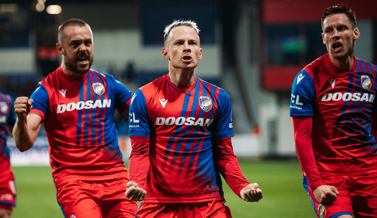 Fotbalisté Plzně přestříleli Jablonec 3:2 a zvítězili po čtyřech zápasech