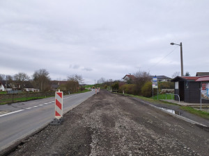 Řidiči jedoucí po hlavním tahu na Horažďovice musí počítat se zdržením, začíná tam oprava silnice I/22