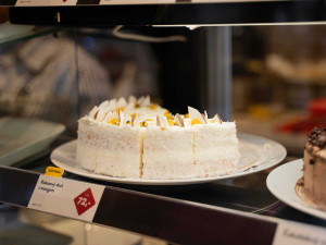 CrossCafe otevřelo novou pobočku přímo v centru u pomníku Díky, Ameriko!