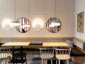 CrossCafe otevřelo novou pobočku přímo v centru u pomníku Díky, Ameriko!