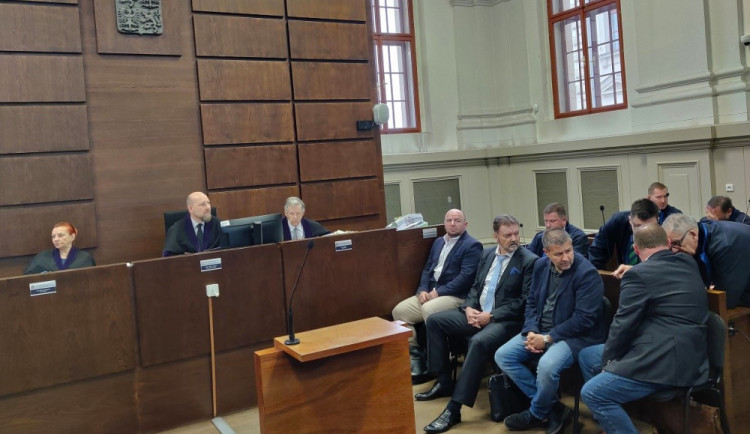 V procesu s fotbalovým bossem Berbrem přiznal u soudu vinu první ze spoluobžalovaných