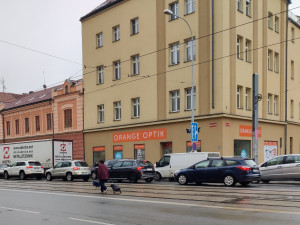 Co si myslí zastupitelé Plzně o tom, že si občané stěžují na na dlouhé kolony a špatný průjezd městem v souvislosti s množstvím oprav ulic?