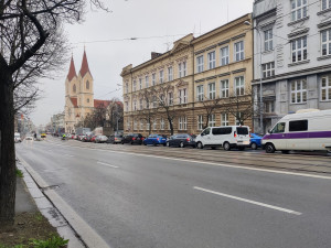 Co si myslí zastupitelé Plzně o tom, že si občané stěžují na na dlouhé kolony a špatný průjezd městem v souvislosti s množstvím oprav ulic?