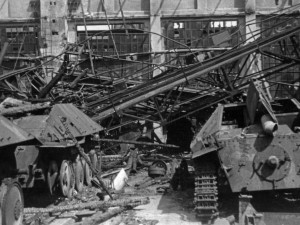 Nálet amerických bombardérů před 78 lety zdemoloval plzeňskou Škodu, zbrojovka stále vyráběla zbraně pro Německo