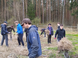 Množství odpadků kolem Boleveckých rybníků stále narůstá, náklady na úklid jdou do statisíců