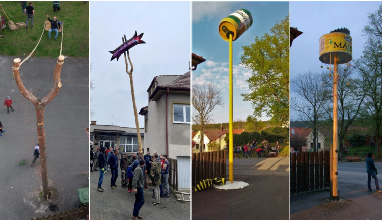 FOTO: Nadšenci staví každý rok veselé májky, před hospodou v minulosti vztyčili obří prak i ikonickou paštiku