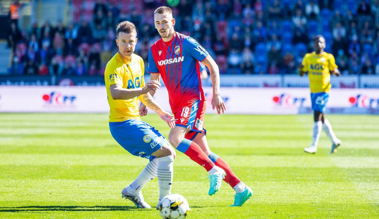 Fotbalisté Plzně na závěr základní části doma remizovali s Teplicemi 1:1