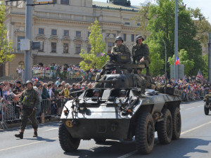 Slavnosti svobody si vyžádají řadu dopravních omezení, využijte raději MHD doporučuje magistrát