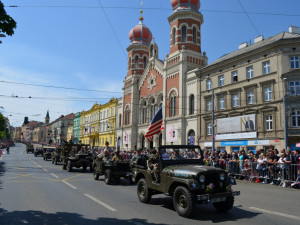 Slavnosti svobody si vyžádají řadu dopravních omezení, využijte raději MHD doporučuje magistrát