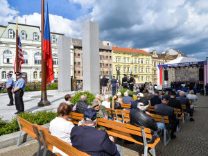 Plzeňané si při pietním aktu u pomníku Díky, Ameriko! připomněli osvobození, poprvé bez veteránů