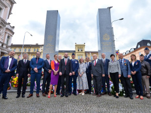 Plzeňané si při pietním aktu u pomníku Díky, Ameriko! připomněli osvobození, poprvé bez veteránů