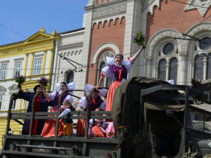 Plzeňské čtyřdenní Slavnosti svobody si nenechaly ujít desítky tisíc lidí, hojná účast byla i v Rokycanech