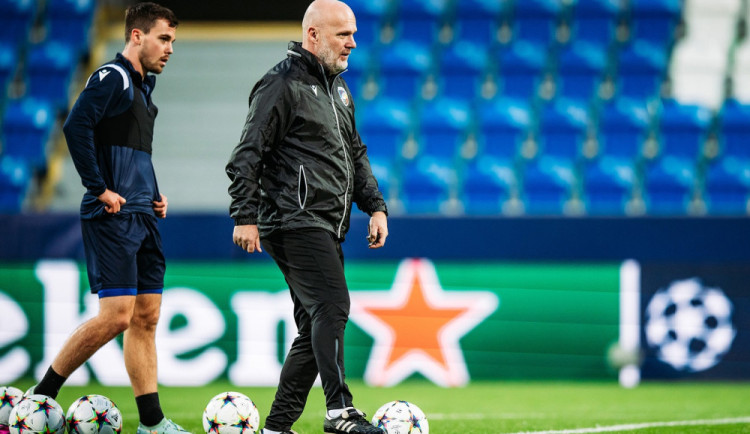 Michal Bílek skončí na postu trenéra FC Viktoria Plzeň. Viktoriány povede ve zbývajících zápasech sezony