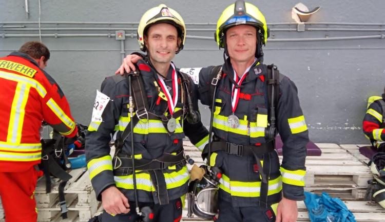 Liberečtí hasiči zdolali 770 schodů a přivezli bronz z evropské soutěže