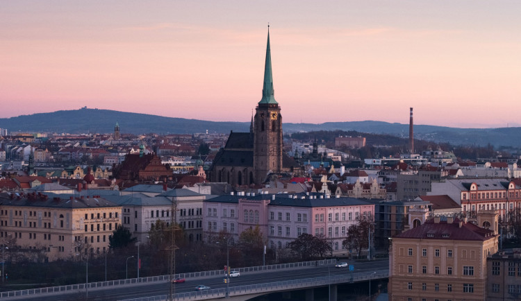 V zimě přenocovalo v Plzeňském kraji o 23 procent turistů více než loni, nejvíce cizinců přijelo ze SRN