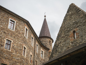 Proslulý hrad Velhartice zavádí interaktivní výuku dějepisu pro děti přímo v areálu i v okolí památky