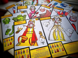 S komiksovými superhrdiny se v nové hře spojí české loutky pod vedením Kašpárka. Společně pak zachrání Plzeň