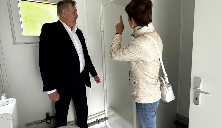 V Jablonci mají lidé bez domova k využití veřejný sprchomat