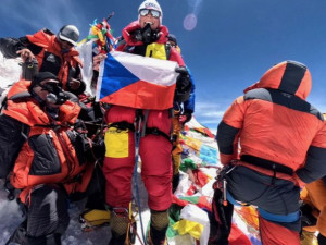 Eva Perglerová je teprve třetí Češkou na vrcholu Mount Everestu