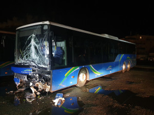 Středoškolák chladnokrevně zabránil obrovské tragédii po kolapsu řidiče autobusu, ve kterém on sám cestoval