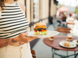Nenechte si ujít Pivovarský brunch! Zažijte nezapomenutelnou grilovačku v krásném prostředí pivovaru